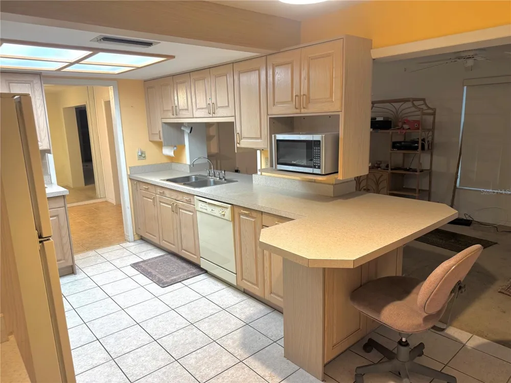 14245 93RD AVENUE Seminole, FL 33776