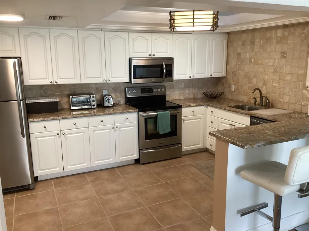 1460 GULF BOULEVARD #702 Clearwater Beach, FL 33767