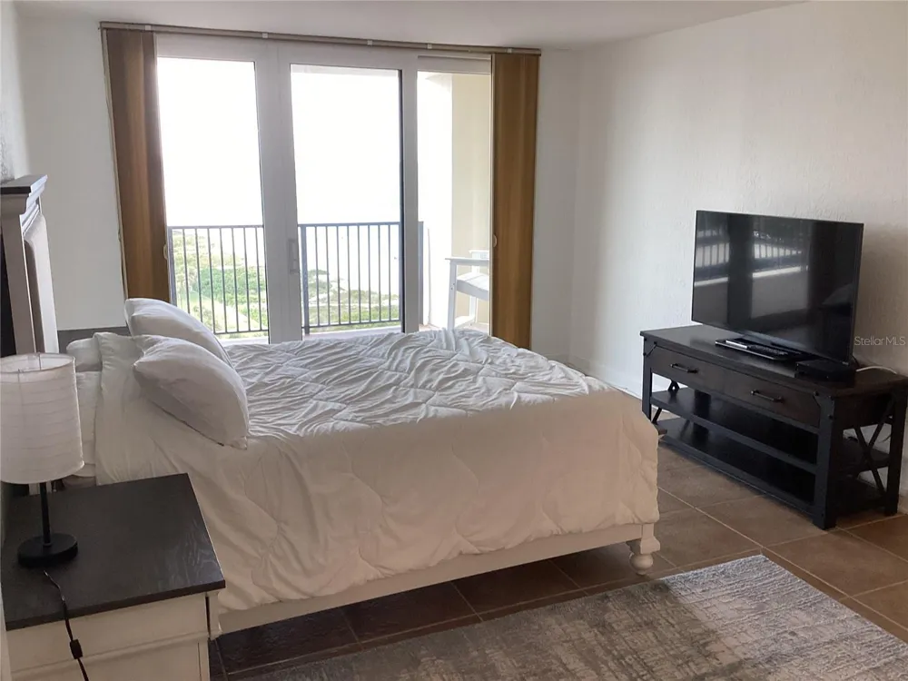 1460 GULF BOULEVARD #702 Clearwater Beach, FL 33767