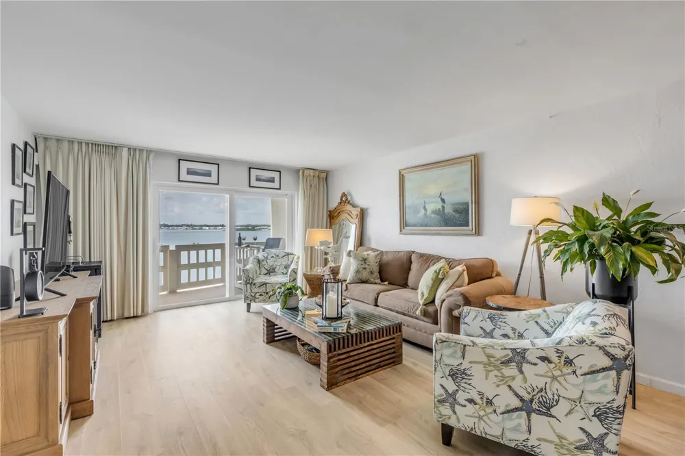 3606 S PENINSULA DRIVE #205 Port Orange, FL 32127