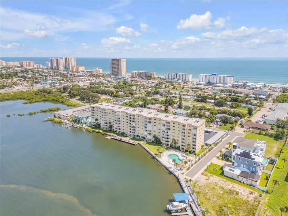 3606 S PENINSULA DRIVE #205 Port Orange, FL 32127