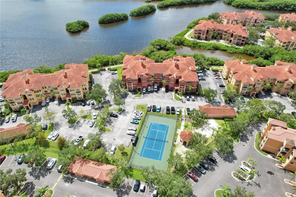 2747 VIA CAPRI #1126 Clearwater, FL 33764