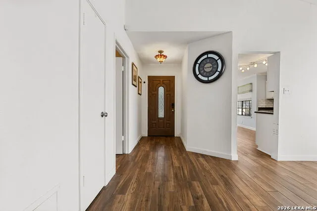 6335 Scrub Jay San Antonio, TX 78240