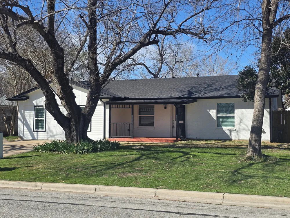 8017 Donegal Lane North Richland Hills, TX 76180