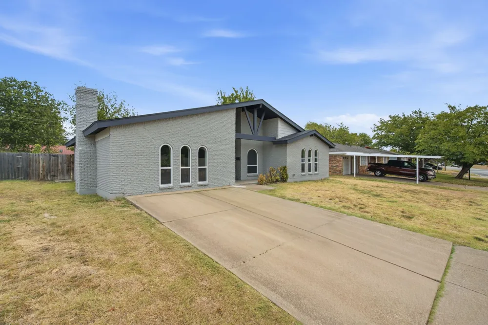 912 Kelley Drive Everman, TX 76140