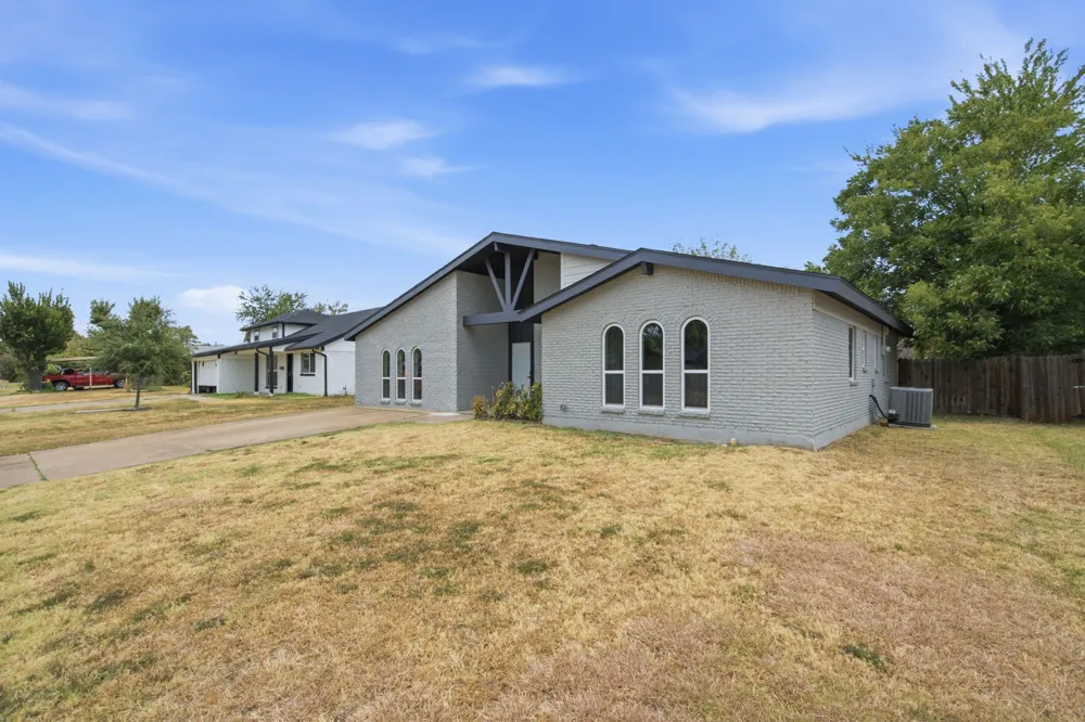 912 Kelley Drive Everman, TX 76140
