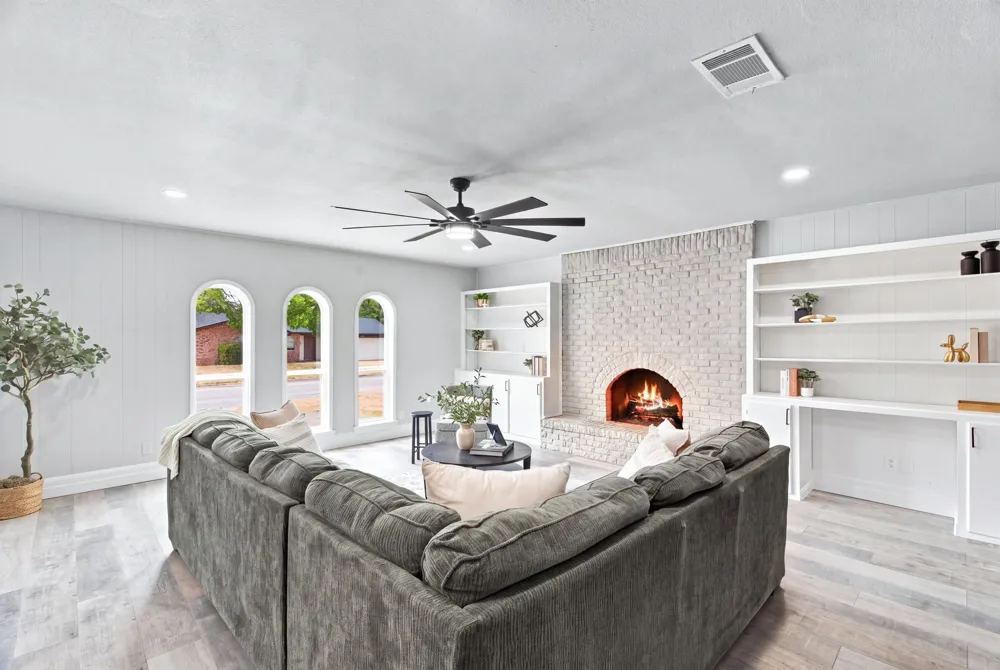 912 Kelley Drive Everman, TX 76140