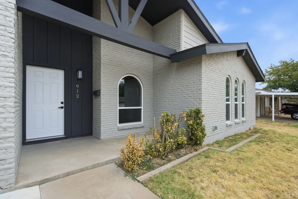912 Kelley Drive Everman, TX 76140