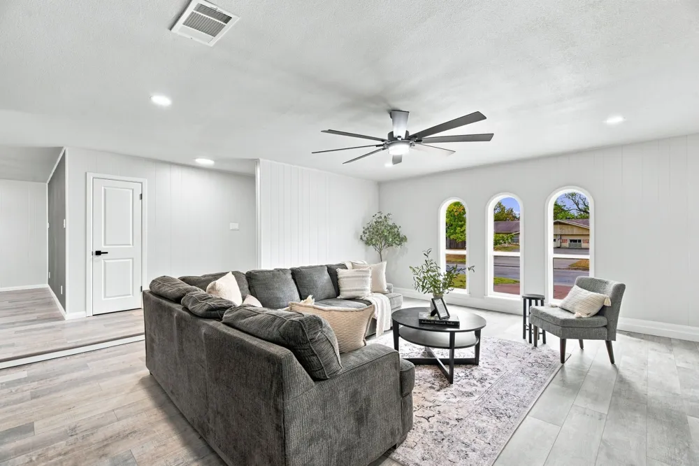 912 Kelley Drive Everman, TX 76140