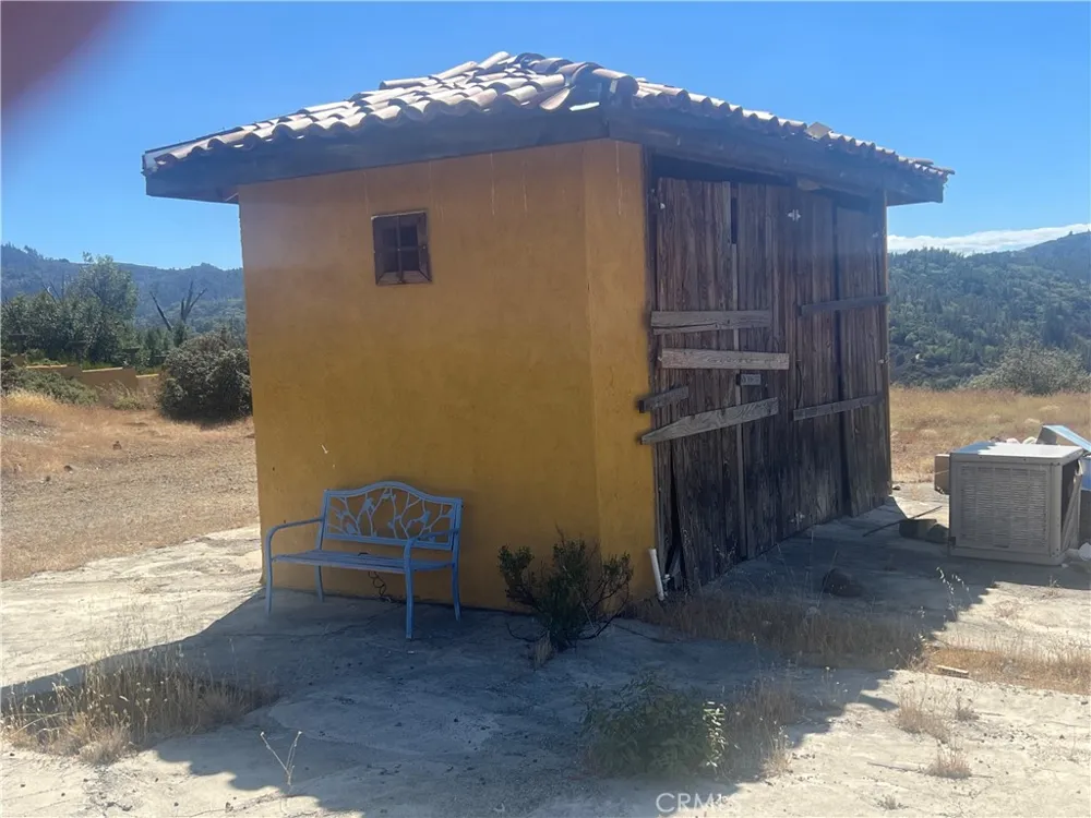 8260 Sulphur Creek Road Loch Lomond, CA 95461