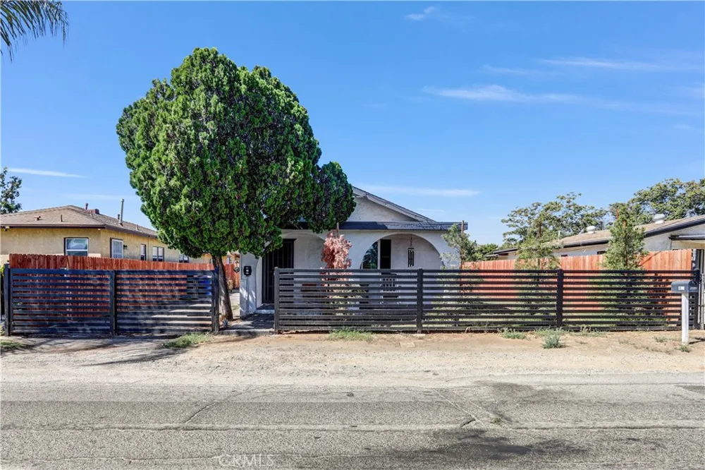 4832 Mitchell Avenue Riverside, CA 92505