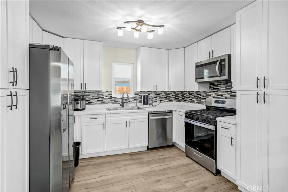 4832 Mitchell Avenue Riverside, CA 92505