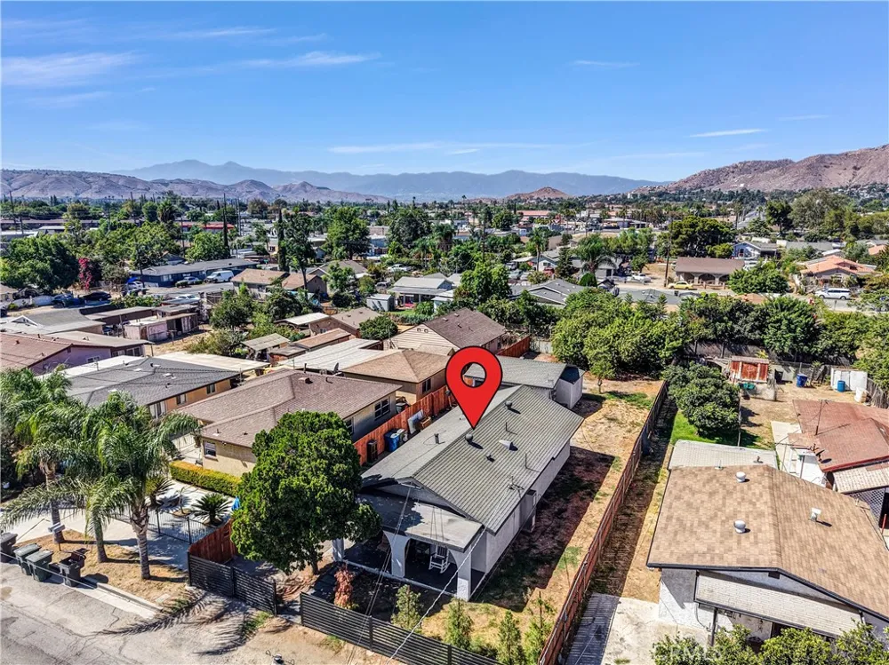 4832 Mitchell Avenue Riverside, CA 92505