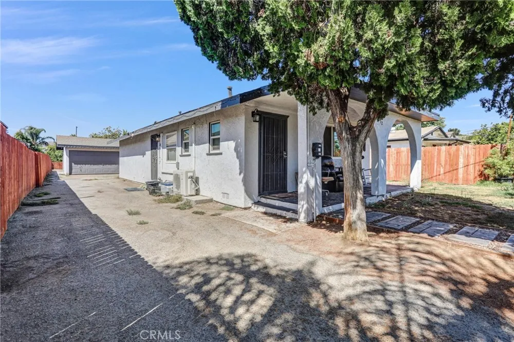 4832 Mitchell Avenue Riverside, CA 92505