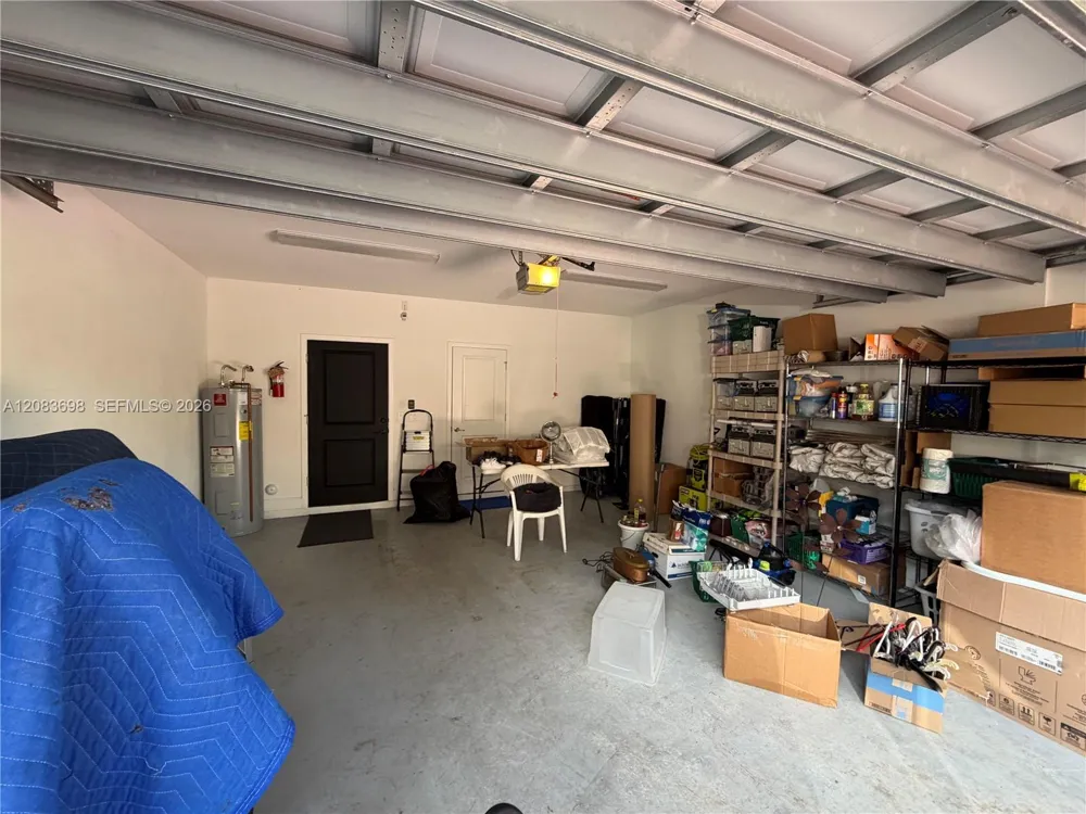 2370 SW 18th Ave Fort Lauderdale, FL 33315