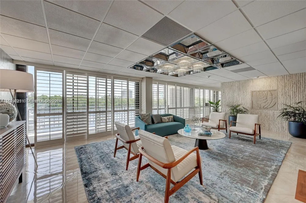 936 Intracoastal Dr #21A Fort Lauderdale, FL 33304