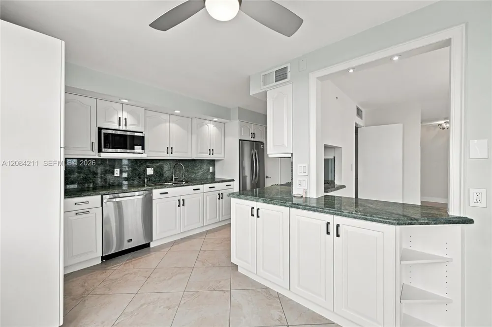 936 Intracoastal Dr #21A Fort Lauderdale, FL 33304