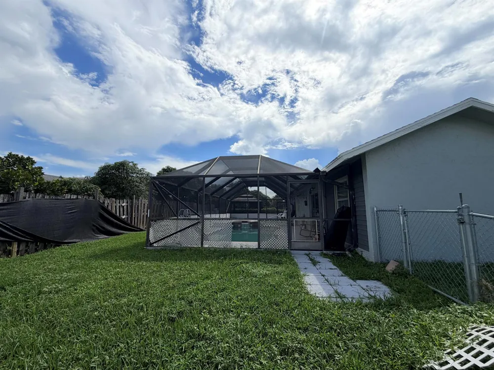 10431 Carmen Lane Royal Palm Beach, FL 33411