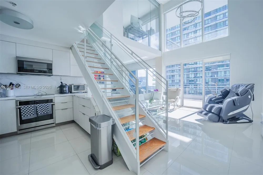 60 SW 13th St #4006 Miami, FL 33130