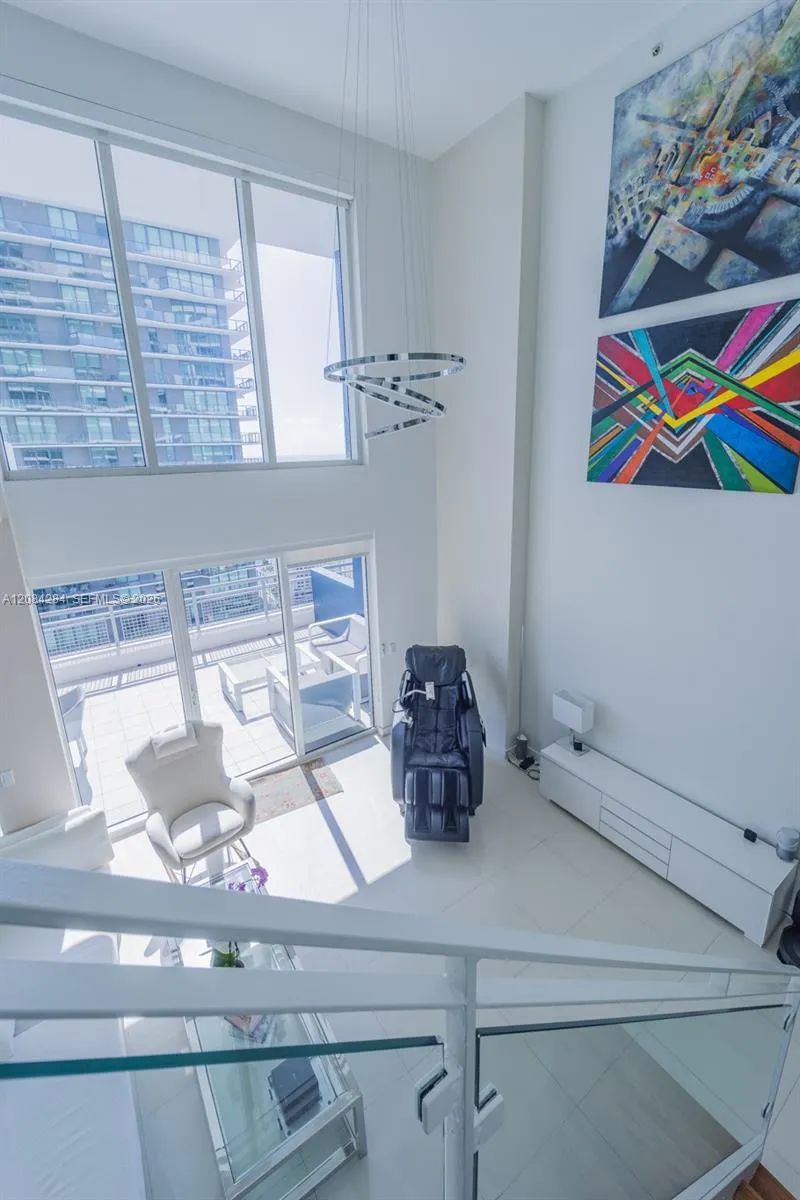 60 SW 13th St #4006 Miami, FL 33130