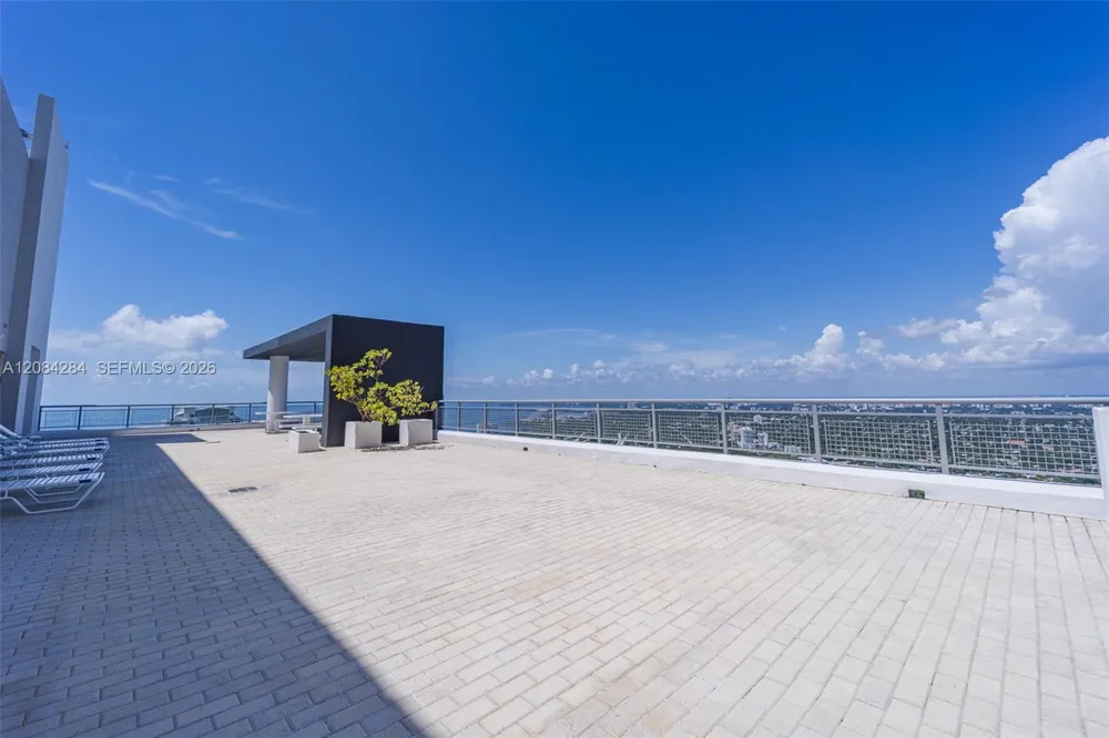 60 SW 13th St #4006 Miami, FL 33130