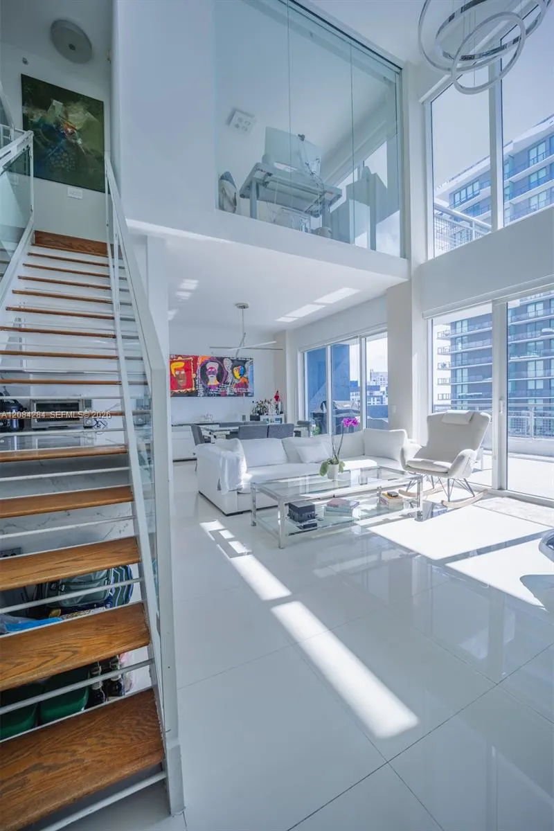 60 SW 13th St #4006 Miami, FL 33130