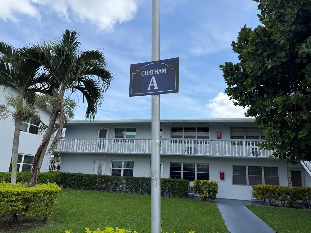 15 CHATHAM A #15 West Palm Beach, FL 33417