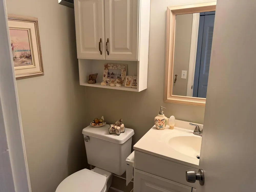 15 CHATHAM A #15 West Palm Beach, FL 33417