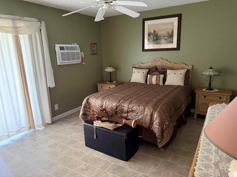 15 CHATHAM A #15 West Palm Beach, FL 33417