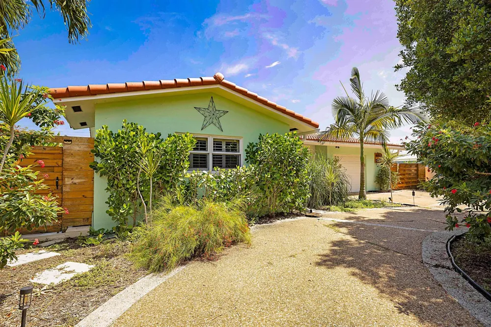 2242 NW 3rd Court Boca Raton, FL 33431