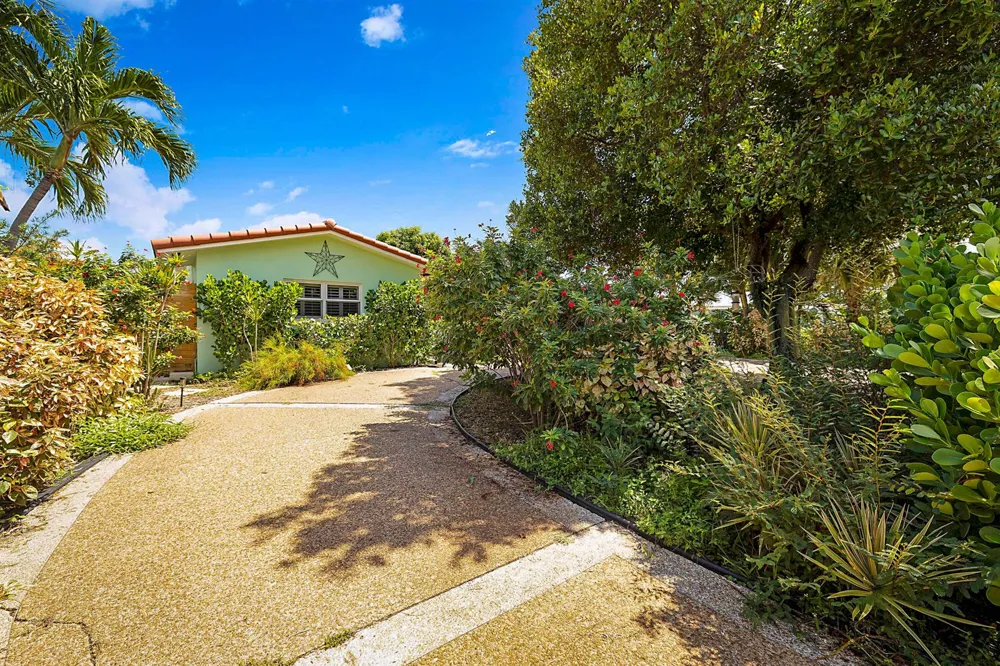 2242 NW 3rd Court Boca Raton, FL 33431