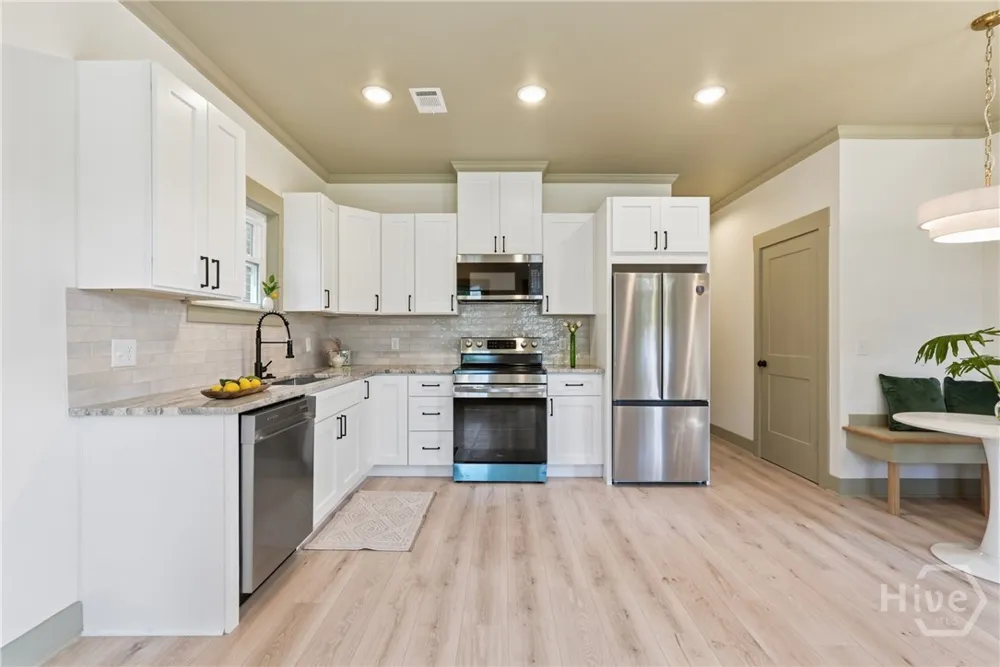 744 E 33rd Street Savannah, GA 31401