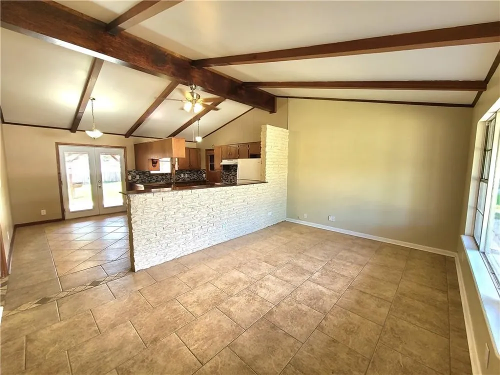 1305 Dallas Street Portland, TX 78374