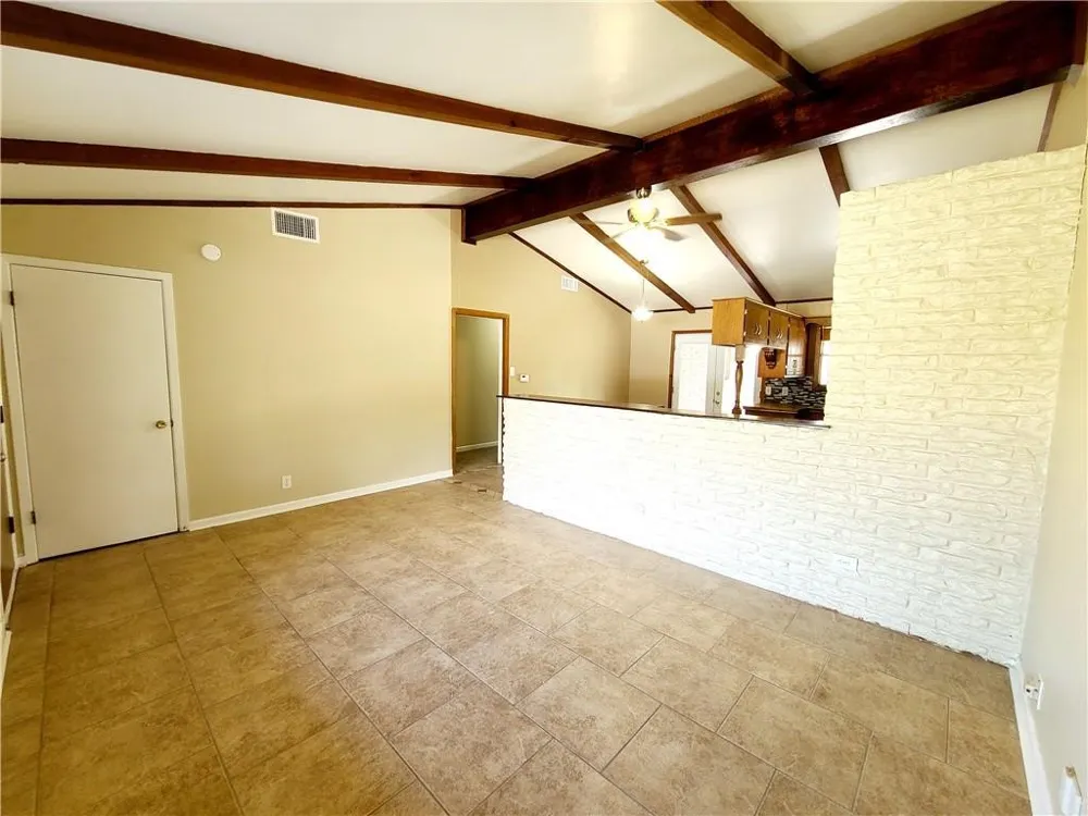 1305 Dallas Street Portland, TX 78374