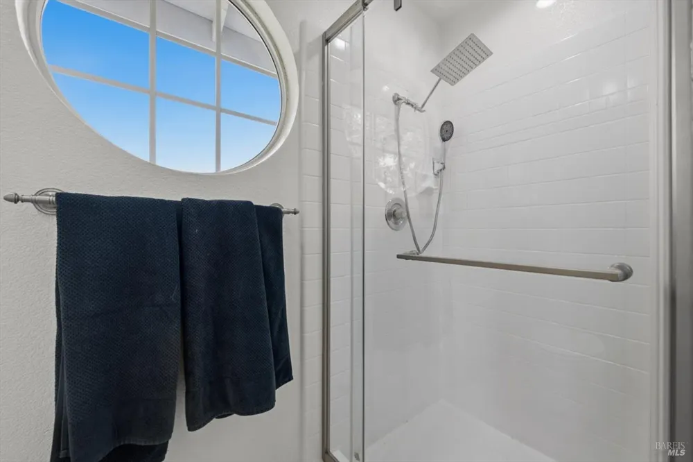 231 Alder Crest Way Vacaville, CA 95688