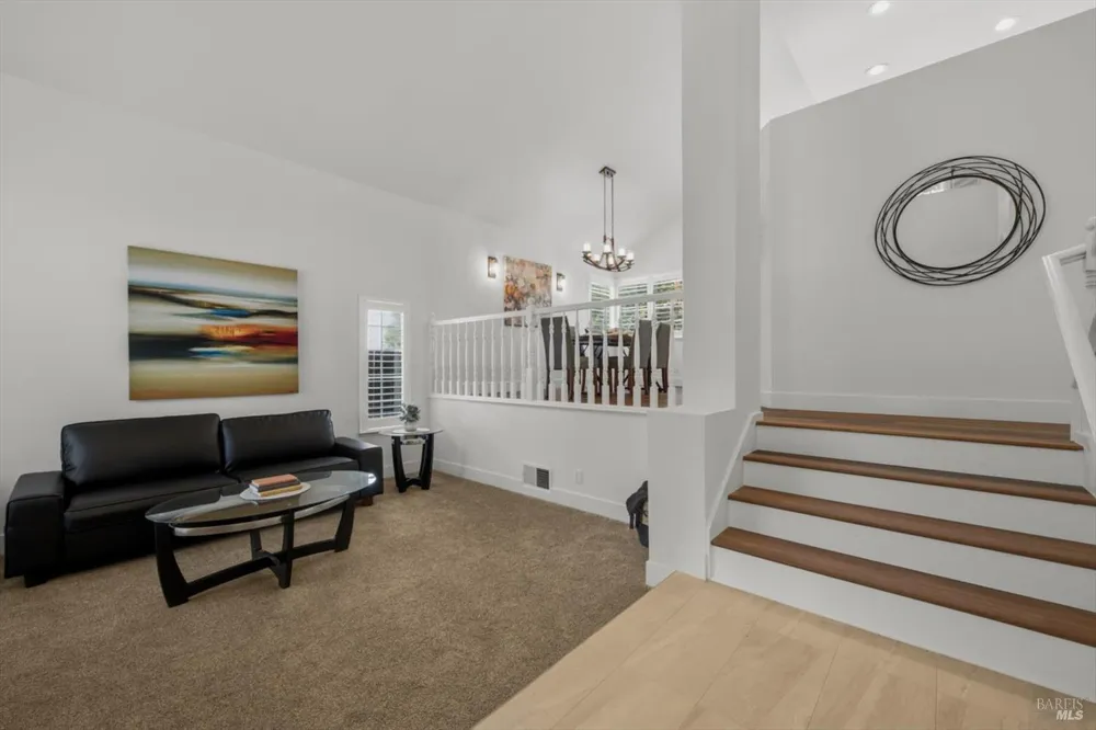 231 Alder Crest Way Vacaville, CA 95688