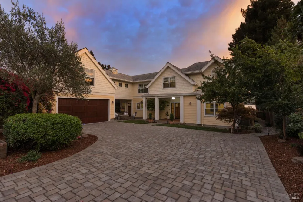 455 W I STREET Benicia, CA 94510