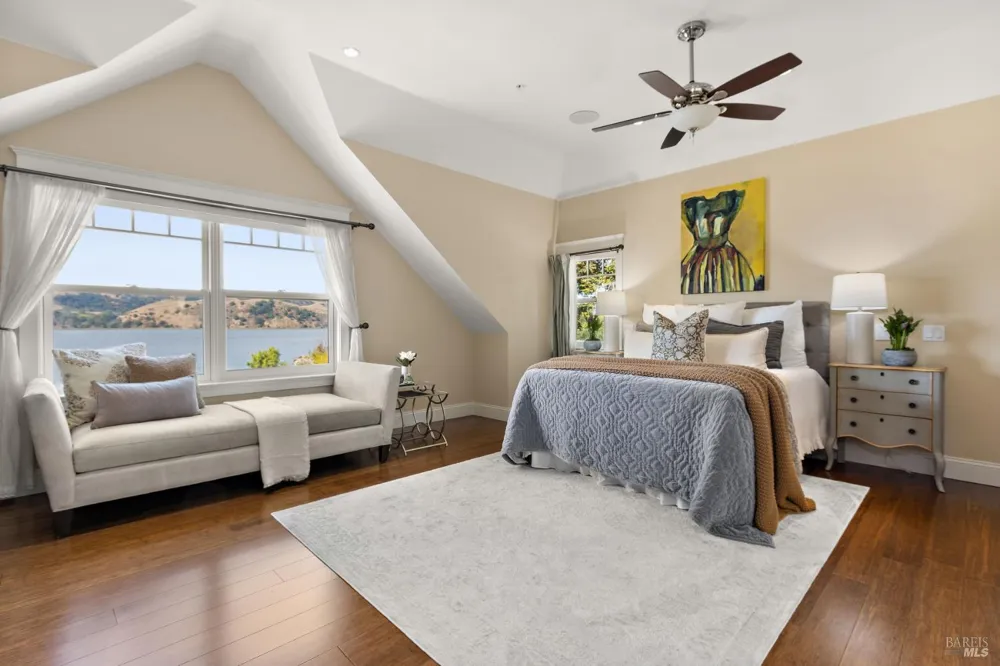 455 W I STREET Benicia, CA 94510