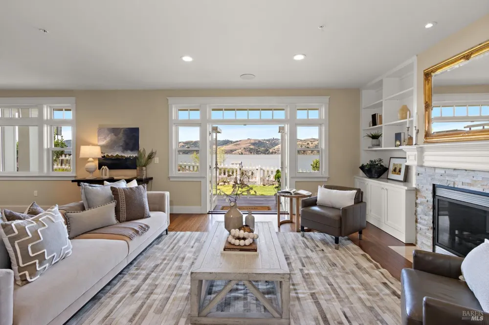 455 W I STREET Benicia, CA 94510