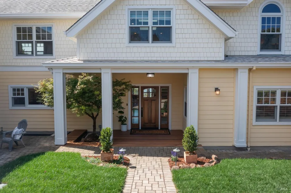 455 W I STREET Benicia, CA 94510