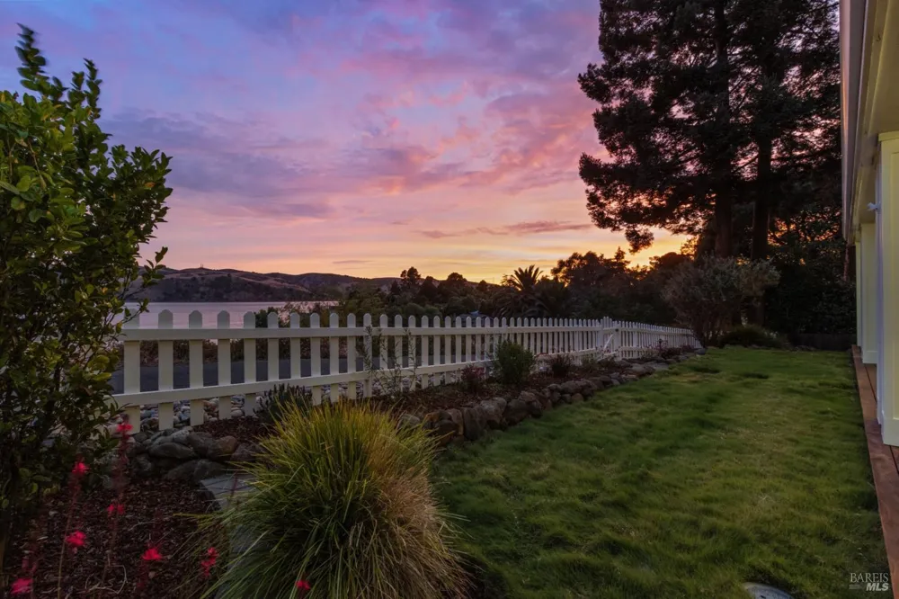 455 W I STREET Benicia, CA 94510