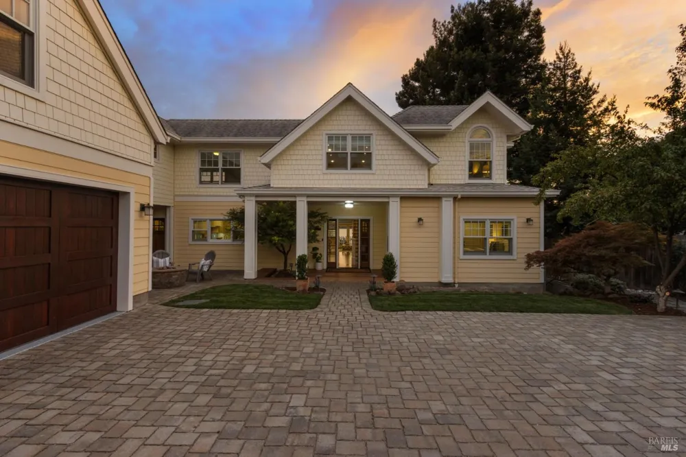 455 W I STREET Benicia, CA 94510