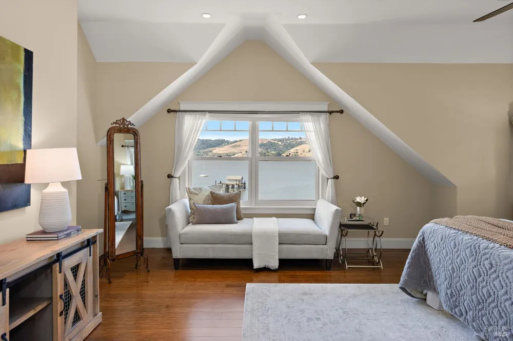 455 W I STREET Benicia, CA 94510