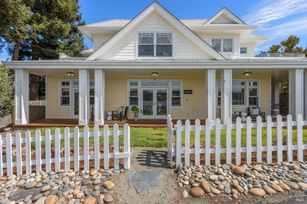 455 W I STREET Benicia, CA 94510