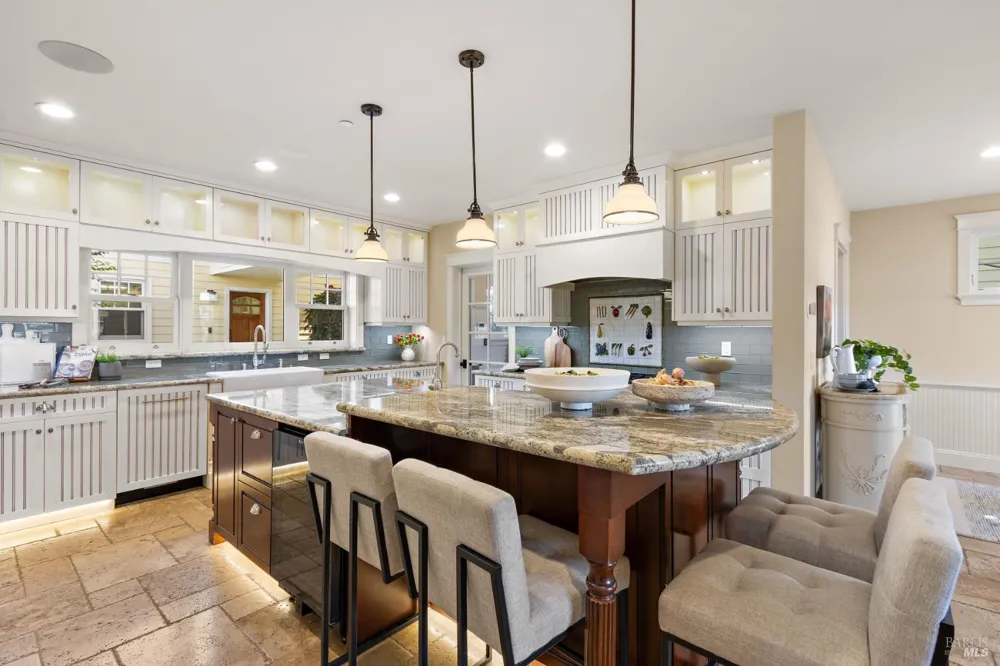 455 W I STREET Benicia, CA 94510