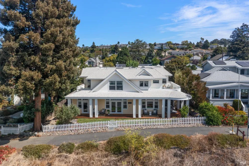 455 W I STREET Benicia, CA 94510