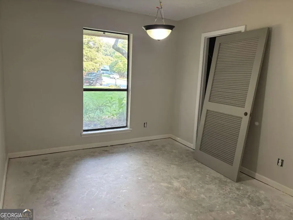 3 Parkmont TRCE Alpharetta, GA 30076