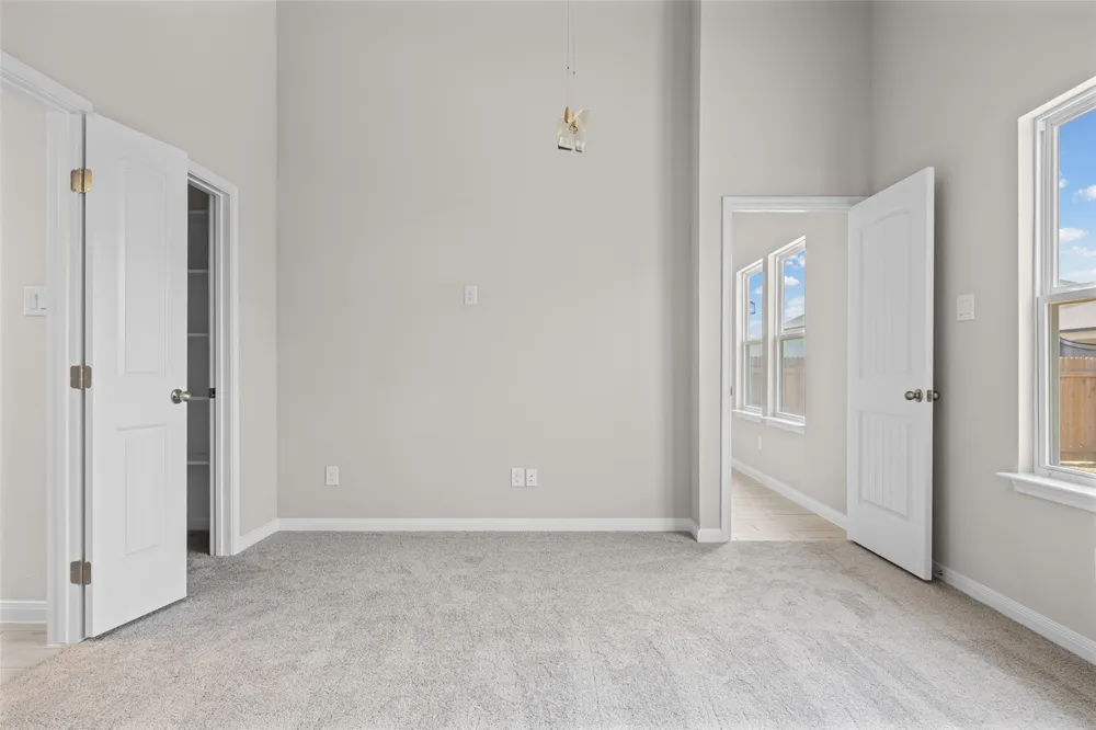 245 Ironshoe Trail Liberty Hill, TX 78642