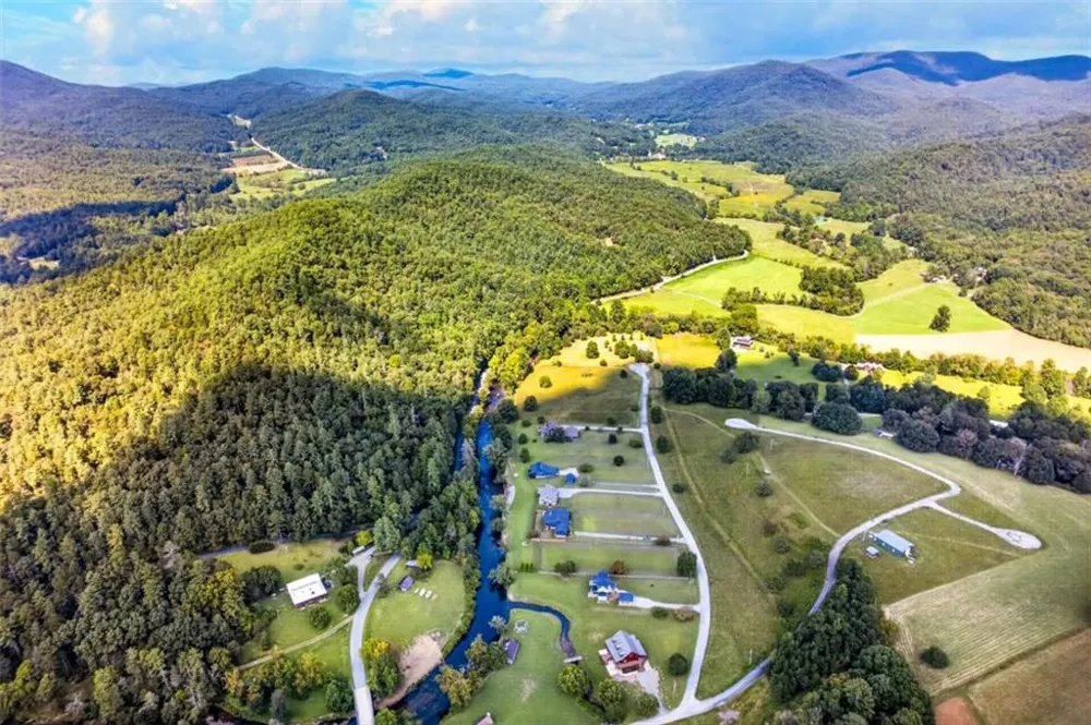 113 Downy Road Blue Ridge, GA 30513