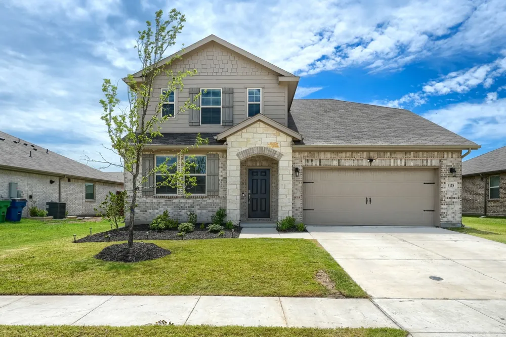 4118 Silverstein Street Crandall, TX 75114